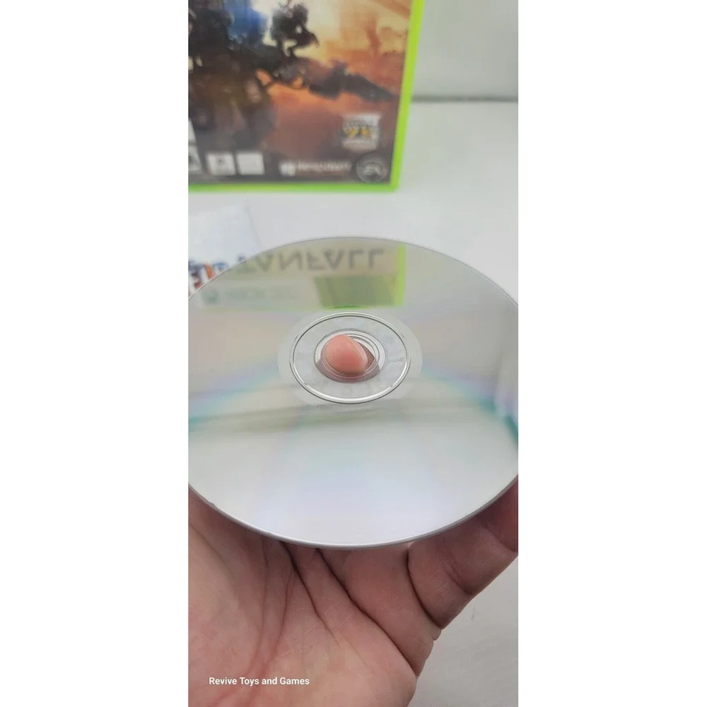 Titanfall (Microsoft Xbox 360, 2014) Game and Case Tested and Working Great Cond